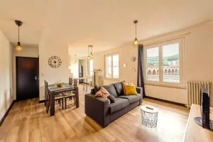 Grand Appartement Lumineux au Centre d'Aurillac - Toules