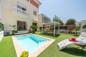VILLA MARYSE avec piscine privative - Claira