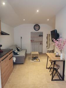 Appartements Studio confort : photos des chambres