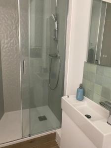 Studio centre ville proche RER A wifi