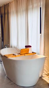 Leonardo Würzburg I freistehende Badwanne