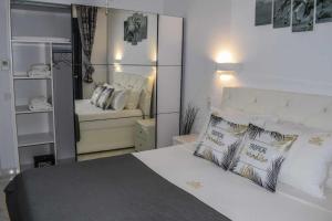 6 Bed Villa - Sleeps 15 - Pets - Pool - Jacuzzi