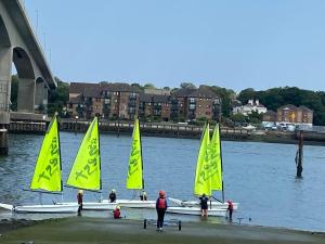 2 bedroom near ocean village Marina port apartment