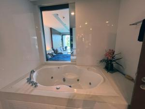 Ananya Beachfront Wongamat Paradise