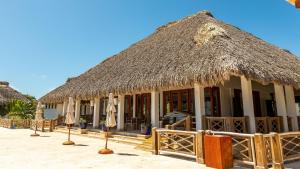 Pool & Golf View Condo Inside Hard Rock Area