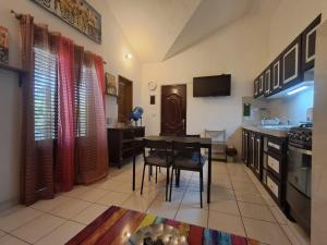 Paradise Apartment with senic pool in beach area