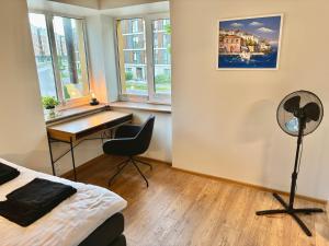 Tallinn Central 3BR Apt with Free WiFi & Parking