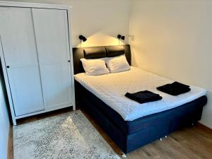 Tallinn Central 3BR Apt with Free WiFi & Parking