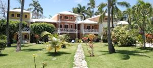 Paradise Apartment with senic pool in beach area