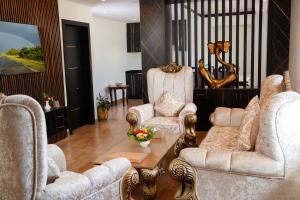 Hotel Monalisa - Embrace Tranquility Natures Retreat Beyond the City