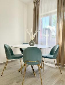 Seafront duplex villas sea view and spacious gardens