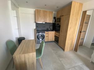 T2 entièrement rénové à 550m de la plage de La Faviere à Bormes-les-Mimosas