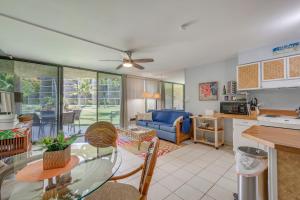 Romannas Golden Ray Oceanfront Condo in Maui Sunset Resort