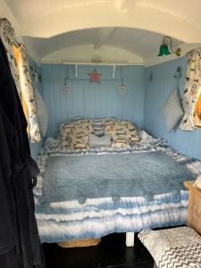 The Hen House Shepherds hut with hot tub