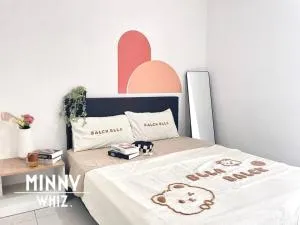 Netizen Couple Suite Balcony MRT #21 - Kampong Perimbun