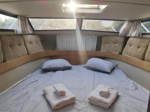 Wake Port Boat, ubytování na lodi