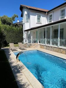 Luxury Villa with Pool in Sapanca Sofhan Kırkpınar