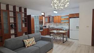 Spacious Modern Apartment in Prime Tirana Location