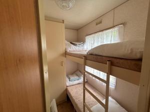 Campings Mobil-home Vintage au bord de la riviere : photos des chambres