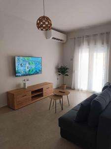 Sea View Urban Apartment