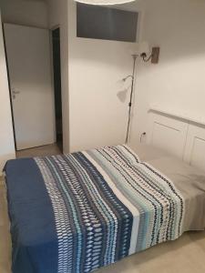 Appartements Joli studio decore proximite cure centre ville : photos des chambres