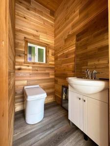 Private Ozarks Island Retreat