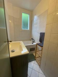 Appartements Appart Guy Moquet - Proche Paris et Disney - commerces a proximite : photos des chambres