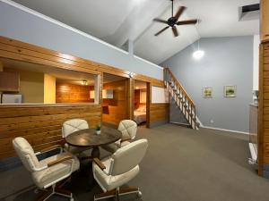 Whispering Pines Farmhouse