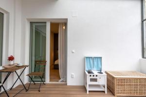 Winter Haven Modern Retreat in Central Bratislava