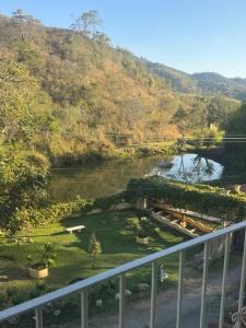 Casa tipo apartamento em Condomínio Miguel Pereira