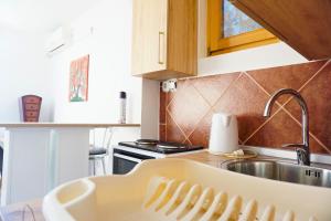 Airport Studio - Lucia