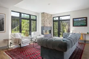 New Luxury Condo 1305 I Hot Tub I AC I Great Views I Best Price I FREE Adventures Daily - 冬季公园