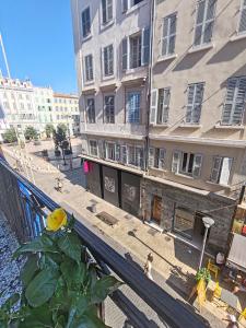 T3 Grand Balcon au coeur du vieux port