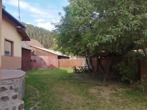 Egyszerű és nagyszerű ház frasinului