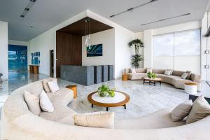 2 rooms, Pools, Tennis, Spa, Gym, PetPark, Jacuzzi