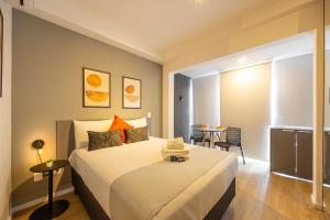 Easy Star - Bele stuidio com vista para a Vila Mariana - JB04I