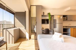 Easy Star - Bele stuidio com vista para a Vila Mariana - JB04I
