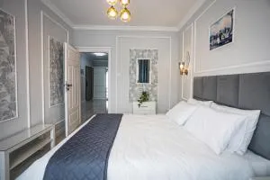 Deluxe Apartment - Wronów