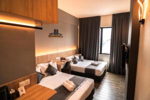 DJ Citi Plaza Hotel & Suites