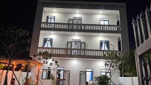 X Homestay