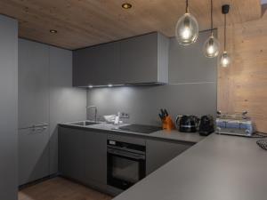 Appartement cosy au centre de Courchevel avec espace bien-être - FR-1-562-81