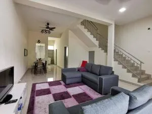 4-Bedroom Homestay in Taiping, Perak - Kamunting