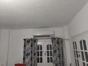 One Floor in a Villa in Noarth Coast on the Sea