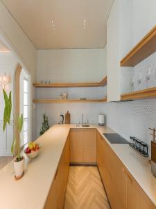 Chuỗi Villa 6 phòng ngủ - bể bơi - Trung tâm Bãi Cháy - gần bãi biển Bãi Cháy