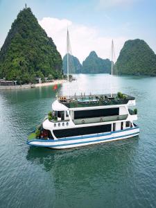 Du thuyền 3 sao - Thăm vịnh Hạ Long DAILY - Bể sục - Buffet - MAI