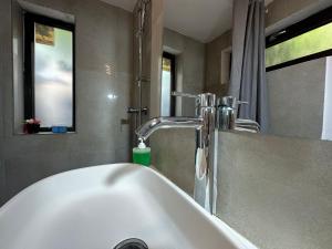 Aqua Studio Central Free Parking