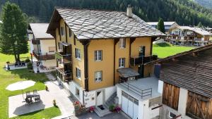 Haus Chalet Arnika - 3hvězdičkové hotely ve městě Saas-Grund