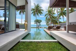 Villa Neung - Modern Beachfront Villa near Bang Por