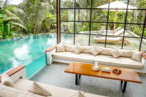 Biệt Thự (Villa)