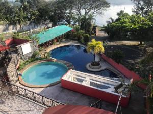 Tahanan Lakeview Hotel